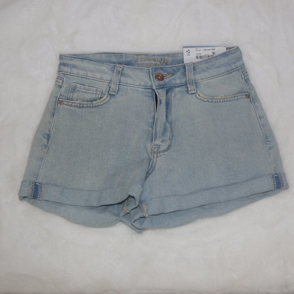 Arizona Hi-Rise Mom Jean Shorts Lt Vintage